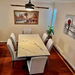  Holiday home Crescent Heights Majesty