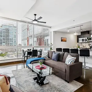  Holiday home Upscale 2br - King Bed - Stunning Views